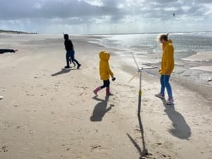 Child and parent build model wind turbine at Offshore Wind 4 Kids event